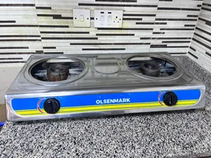 Gas stove with cylinder