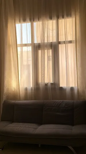 كنب سرير شبه جديد