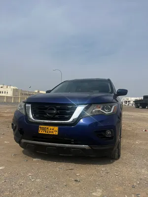 نيسان باثفايندر 2020 أزرق مع مواصفات أمريكية، مرخصة،مصينة بالكامل