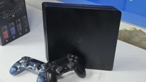 Sony PS4 SLIM  500g مهكر للبيع