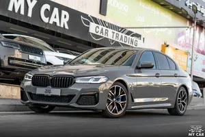2023 BMW 530i - M-Sport Package - وارد الوكالة