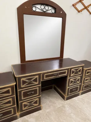 Wooden dressing table