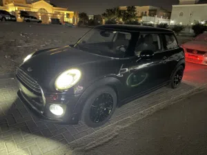 مني كوبر للبيع موديل 2015 السعر 15500 الف درهم