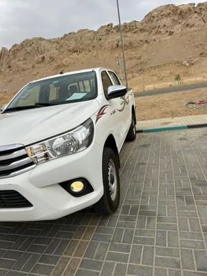 Toyota Hilux GL option Model 2025 Color White interior Color Red GCC Car pick up For sale