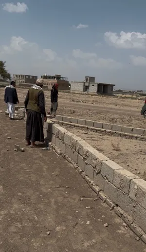 لبنتين وربع على شارعين الموقع الرحبه قبل بير زاهر لعشاق عرطات والاستثمار