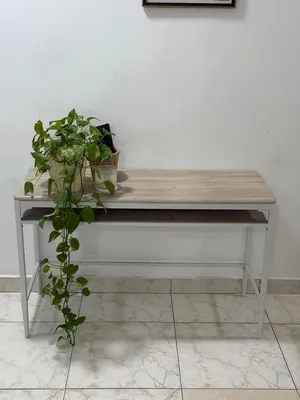 FOR SALE: Sleek Modern Console Table (Home Box)
