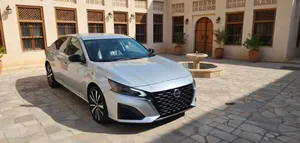 للبيع التيما 2022 SR.SPORT اوراق جمارك غير مسجله