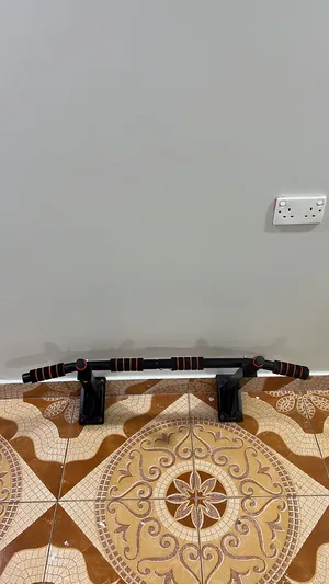 عقلة جدارية