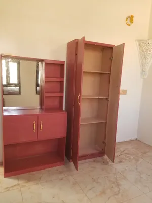 دولاب وتسريحه للبيع