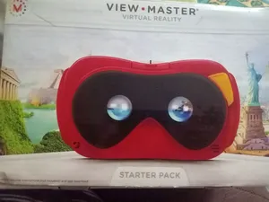 4  دنانير View master Vr حجم متوسط سهلة الحمل  لون احمر جميل  وسعر مناسب ومعقول