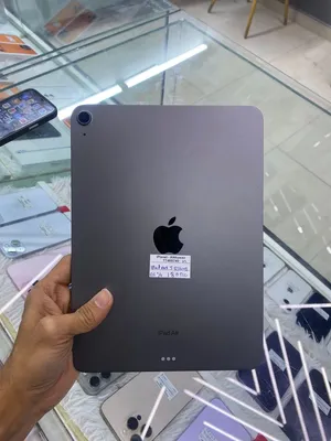 I pad Air 5 generation 256GB amazing condition best price chip M1 best price also