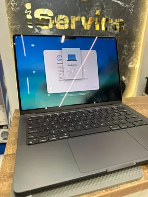 MacBook Pro M4 – 16GB / 512GB – Space Black