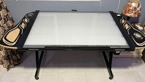 طاولة رسم ( هندسي ، ميكيانيكي ، فني ) تفصيل و مضيئة ، مرسم هندسي ، Drawing table Drafting table.