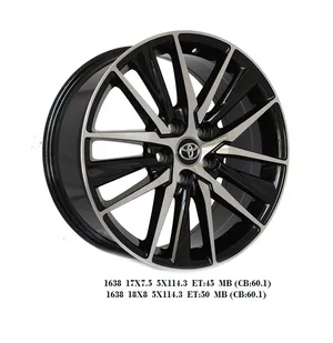 19 2018-2020 Toyota Camry XLE  Machine Silver