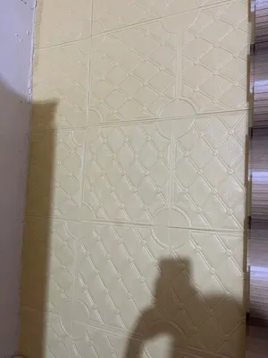 ورق جدران لاصق