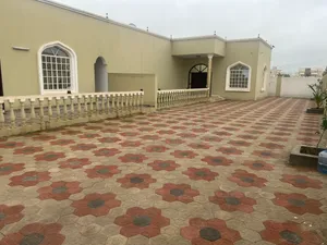 بيت للايجار الشهري حتي 30 / 6 منطقة عوقد الشمالية بجانب دوار الدكتورة مني ومسجد الاستغفار