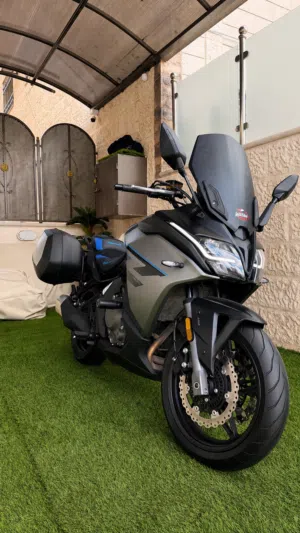للبيع دراجة سي اف موتو 650 gt تو رينغ بحال الوكاله استخدام 5 شهور