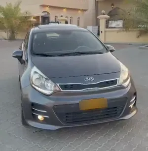 كيا ريو بحالة ممتازه 2300