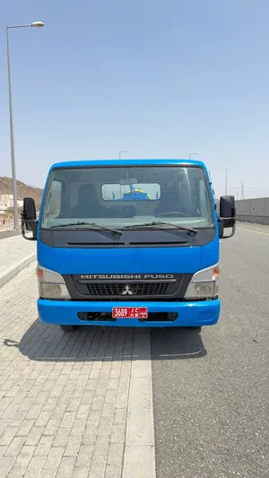 للبيع تنكر ميتسوبيشي3.5طن نظيف جداً