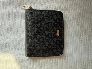 DKNY wallet