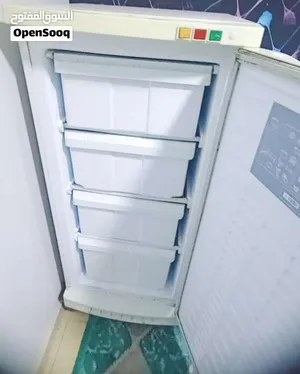ديب فريزر ديفروست 4 درج عيب موتور مش بيقوم . معاه قاعدة لسهولة الحركة. نضيف. ملوش صوت .