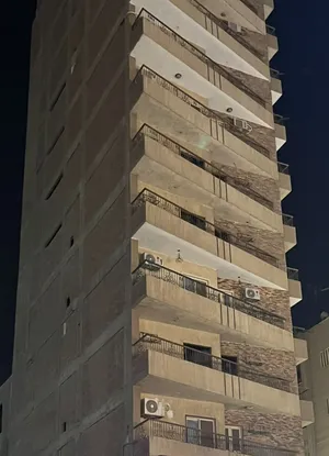 200 m2 3 Bedrooms Apartments for Sale in Giza Faisal