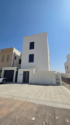 شقة سكنية راقية للبيع في المعبيلة الجنوبية- شارع النور قريبة من المدرسة الهندية
