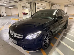 Mercedes-Benz C200 2016  98,000 KM  Second Owner