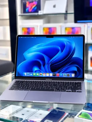 Used MacBook Air M4 in oman  512GB SSD