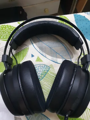 Razer Nari Essential Wireless  2.4ghz Headphones