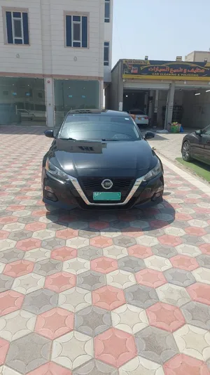 Used Nissan Altima in Al Batinah