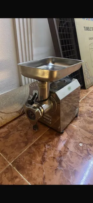 Fama meat grinder