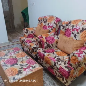 كراسي 2 مع الطاوله