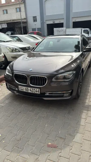 2014 // Bmw 730 li