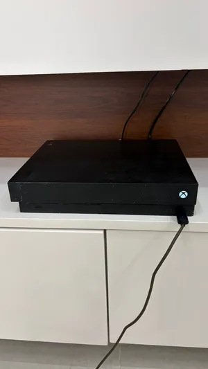 للبيع اكس بوكس ون اكس تدعم تشغيل الالعاب 4k الجهاز نظيف جدا ولا يشكي من اي عطل ...