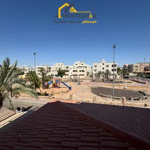 شقة طابق أول هندسي مميز للبيـــــــــع في السكنية الثالثة بمســـــاحة 106 متر