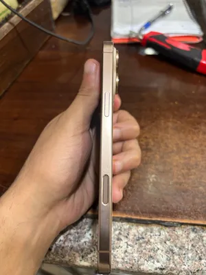 تلفون iPhone للبيع