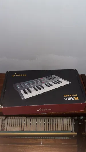 Donner Spaceline DMK-25 MIDI Controller