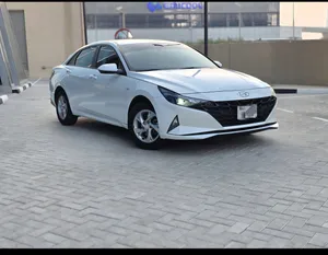 First Owner_ GCC_ Hyundai Elantra 2022 Smart