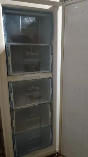 فريزر عامود