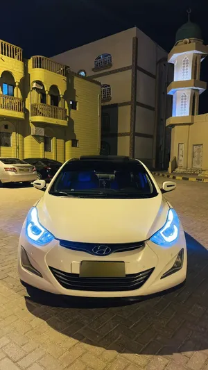 Hyundai elantra 2016 GCC full option fully loaded