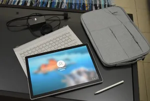 Surface Book 2 (GTX Graphics) + pen + 4k touch Display - Core i7/8gb/256gb