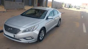 هوينداي سوناتا 2016 جمرك للبيع كربون اصلي موجود