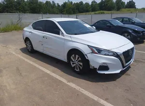 Used Nissan Altima in Muscat