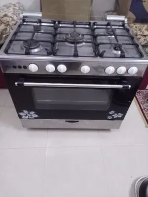 فرن مستعمل نظيف