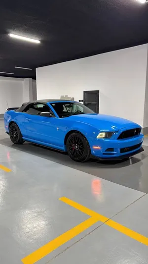 موستنق 2014 V6