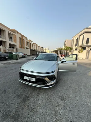 هيونداي سوناتا 2025 للإيجار  Autovista لتأجير السيارات