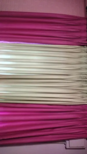 ستائر عدد 3 بحالة ممتازه جدا