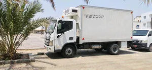 شاحنة نقل الاسماك براد شبه جديده وكالة بهوان