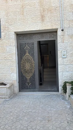 شقة مميزة للإيجار في الروضة – ناعور فرصة رائعة للسكن في موقع هادئ ومخدوم، بالقرب من طريق ناعور